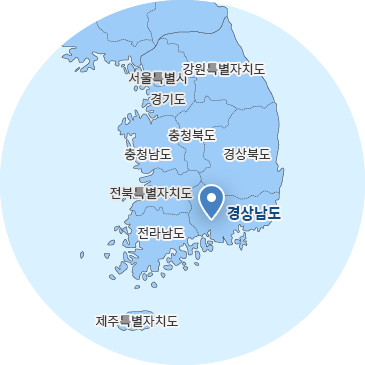 북쪽으로 경상북도, 서쪽으로 전라도와 인접해있는 경상남도의 위치를 나타낸 지도